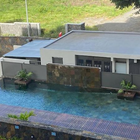 Stylish & Luxury 2-Bed Parkside Apart With Pool Vacoas-Phoenix Exterior foto